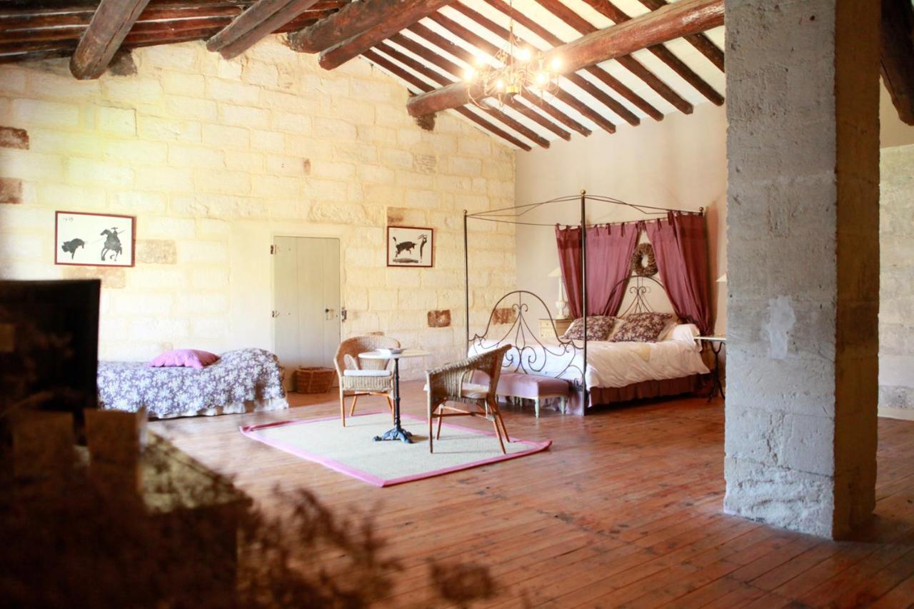 Hotel Mas De La Fosse à Saint-Gilles  Extérieur photo